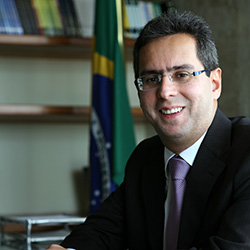 luis-alberto-gurgel-de-faria